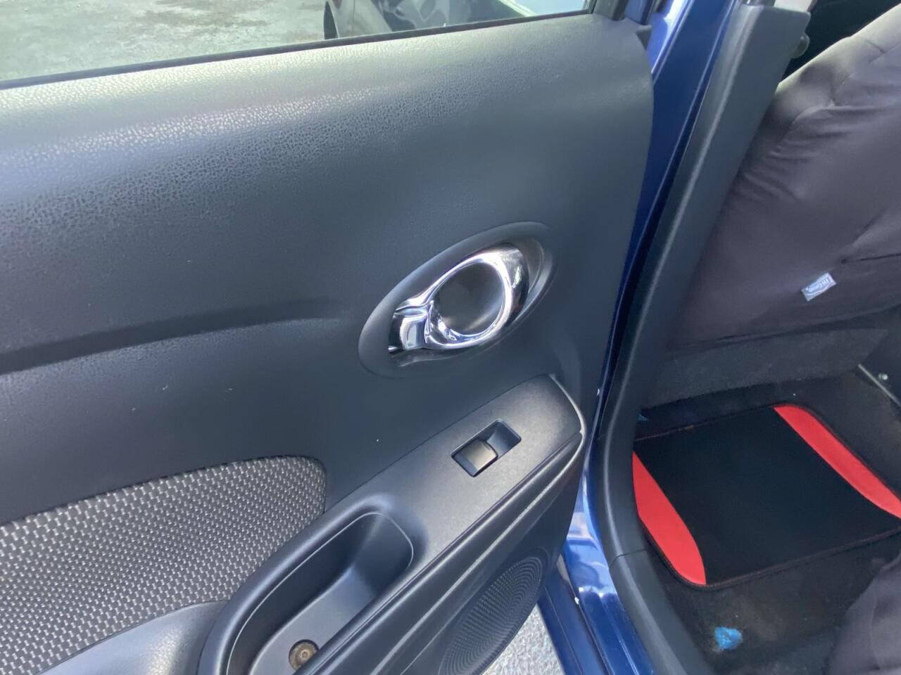 2013 Nissan Versa  - $8,000