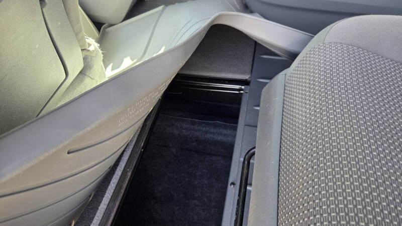 2012 Volkswagen Routan S