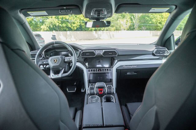 2024 Lamborghini Urus S