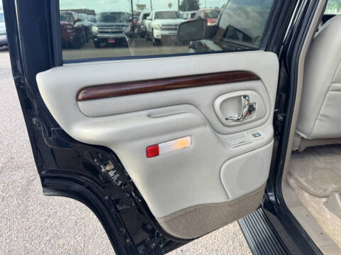 2000 Cadillac Escalade