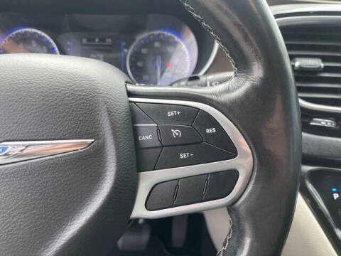 2021 Chrysler Voyager LX