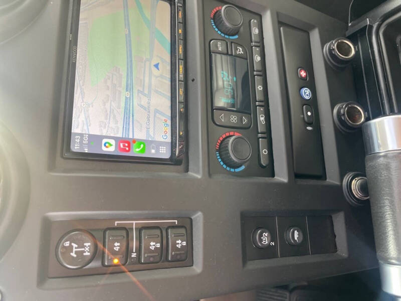 2005 HUMMER H2 Lux Series