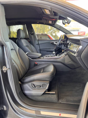 2019 Audi Q8 quattro Prestige 55 TFSI