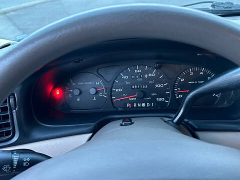 2002 Ford Taurus SES