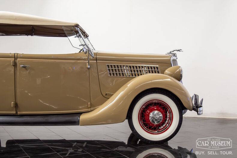 1935 Ford Model 48