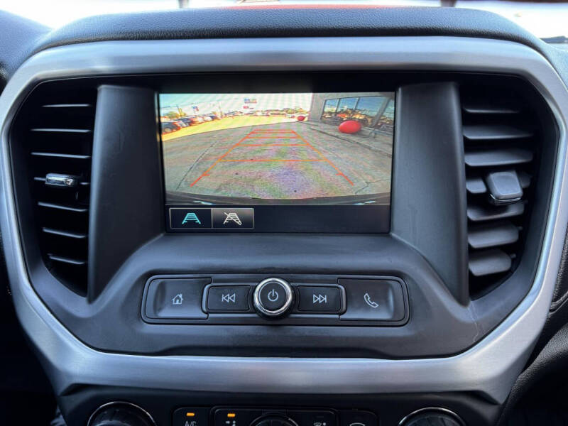 2017 GMC Acadia SLE-2