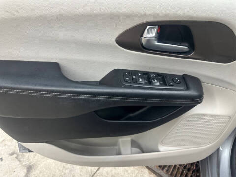 2021 Chrysler Voyager LXi