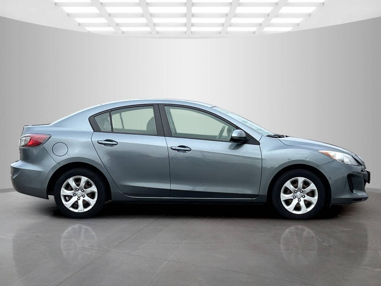 2013 Mazda Mazda3 for sale at Used Cars Toledo in Oregon, OH