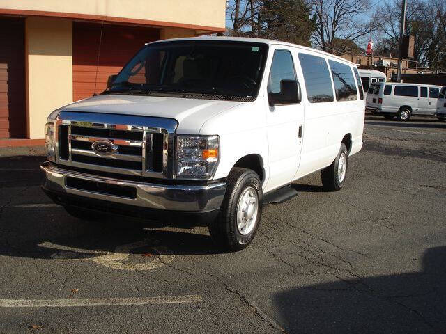 2013 Ford E-Series E-350 SD XLT