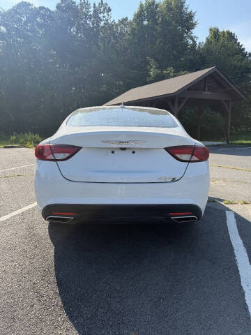 2016 Chrysler 200 S