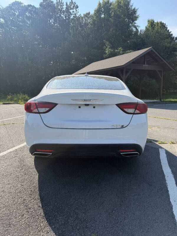 2016 Chrysler 200 S