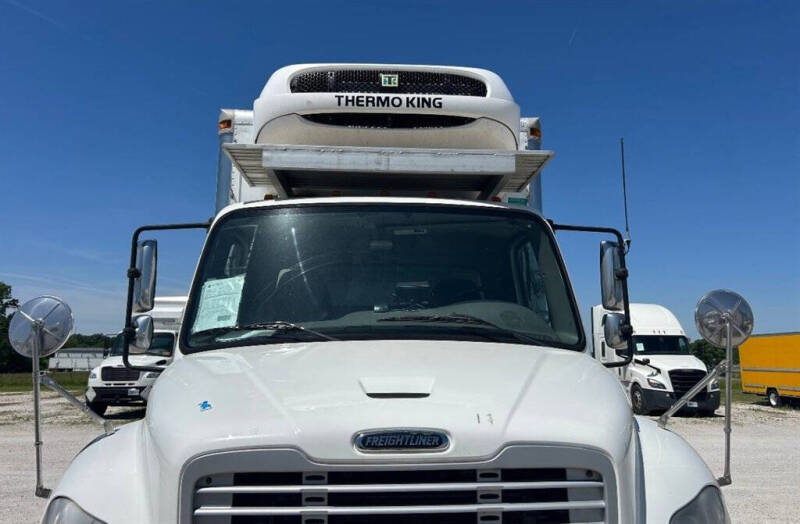 2019 Freightliner M2 106
