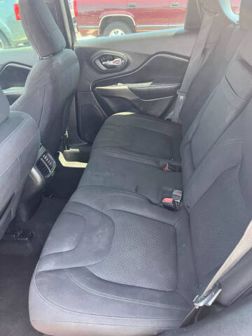 2019 Jeep Cherokee Latitude