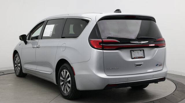 2023 Chrysler Pacifica Plug-In Hybrid Limited
