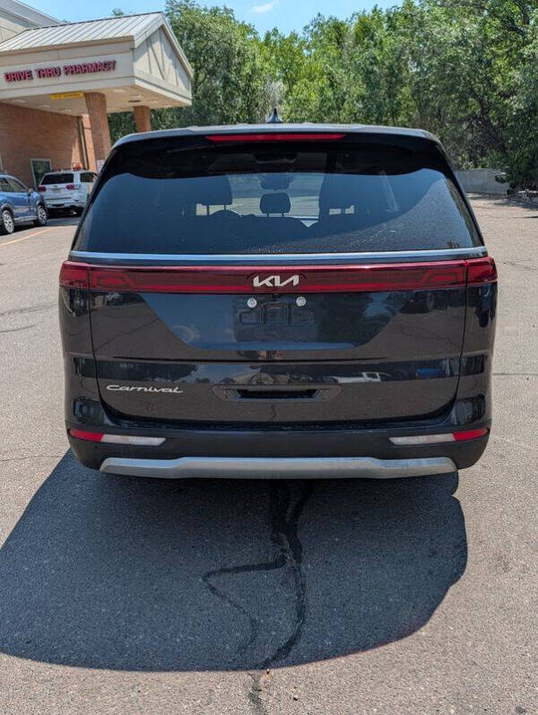 2022 Kia Carnival EX