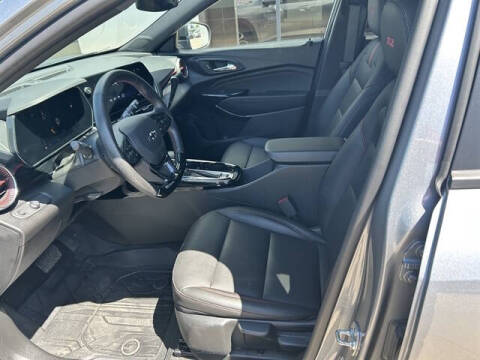 2025 Chevrolet Trax RS
