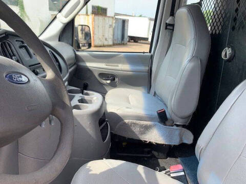 2005 Ford E-Series E-350 SD