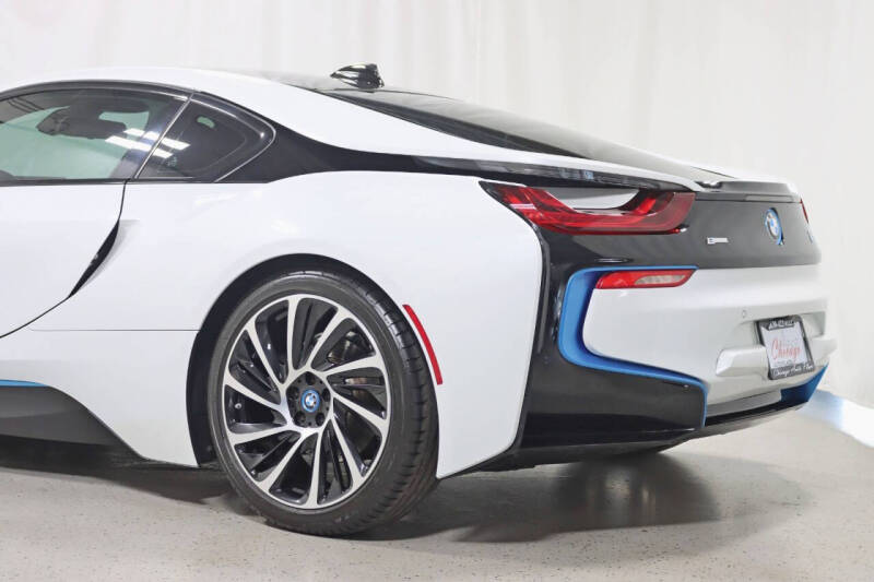2016 BMW i8