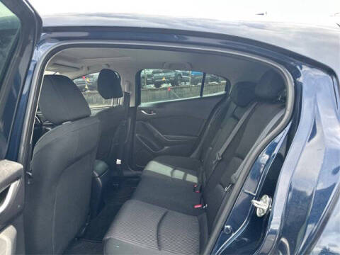 2015 Mazda MAZDA3 i Touring