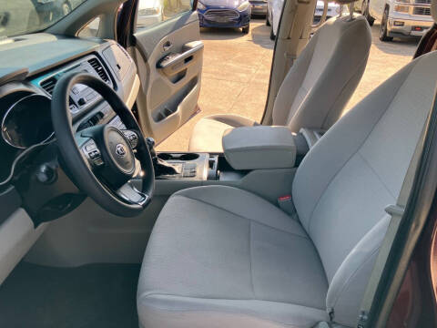 2016 Kia Sedona LX