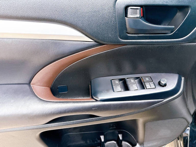 2018 Toyota Highlander LE Plus