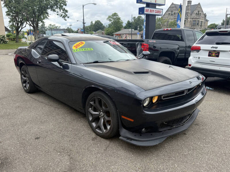 2018 Dodge Challenger SXT Plus's photo