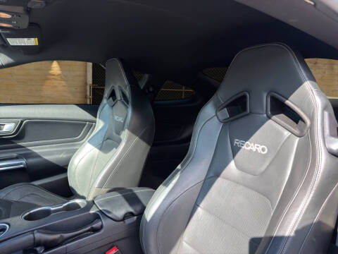 2022 Ford Mustang Mach 1