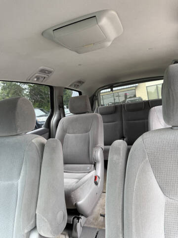 2005 Toyota Sienna CE 7 Passenger