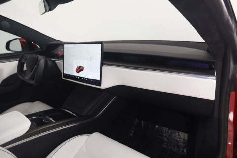 2022 Tesla Model S Plaid