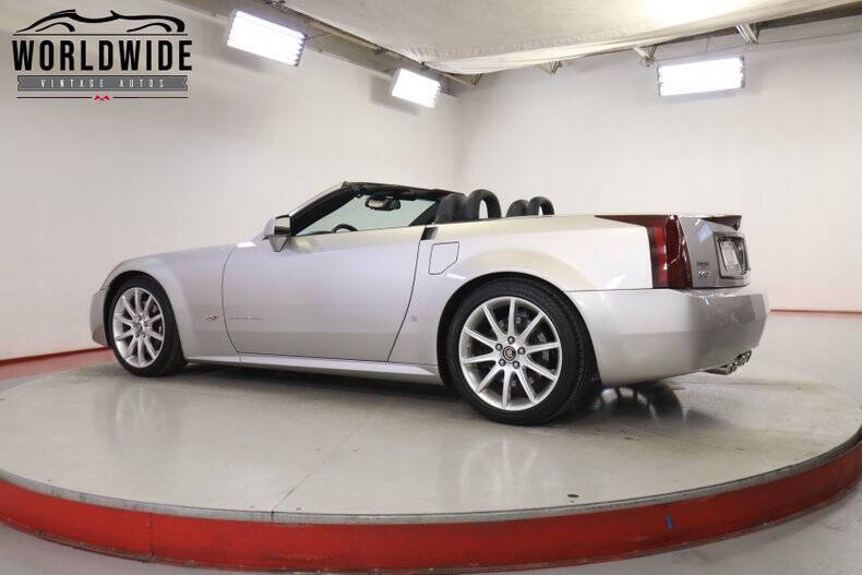 2006 Cadillac XLR-V