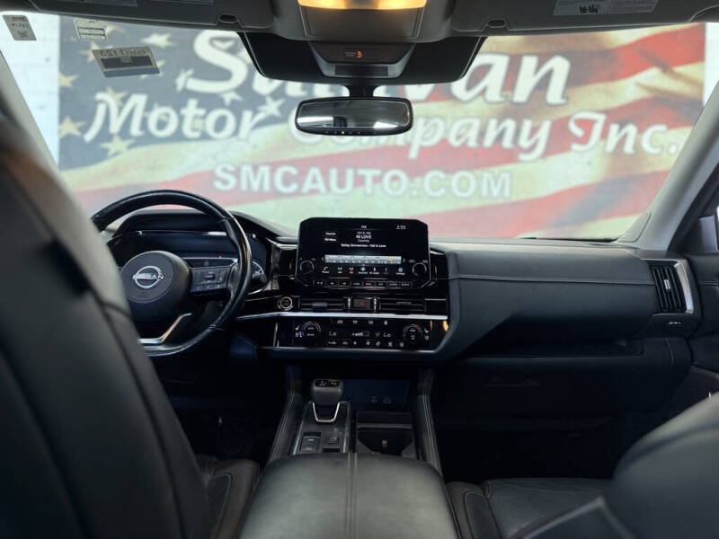 2022 Nissan Pathfinder Platinum