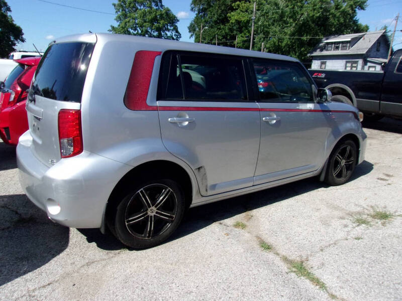 2012 Scion xB Base photo 4