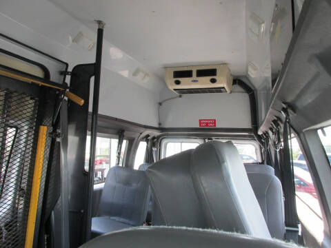 2006 Ford E-Series E-350 SD