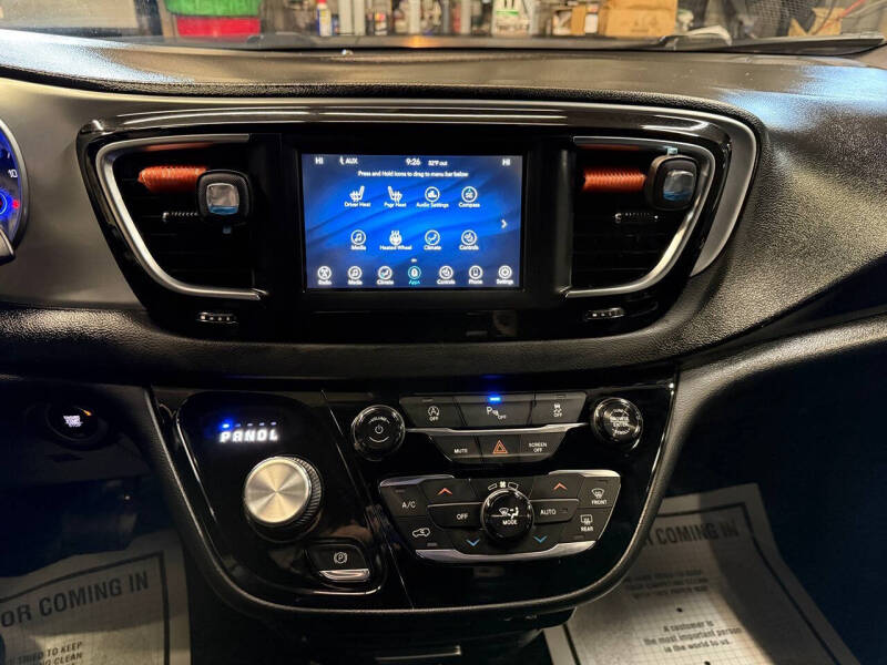 2019 Chrysler Pacifica Touring L