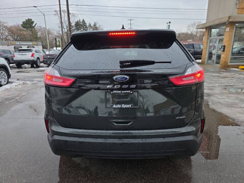 2022 Ford Edge SE
