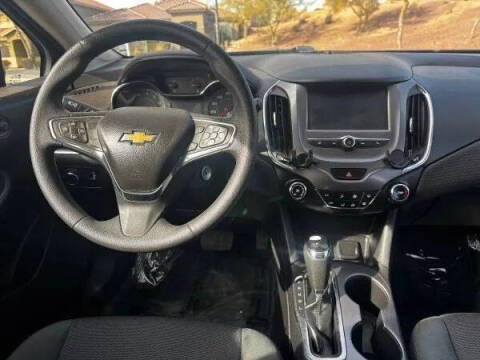 2017 Chevrolet Cruze LT Auto