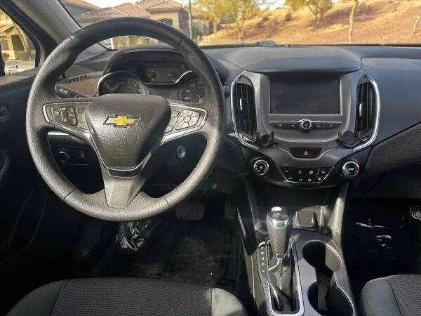 2017 Chevrolet Cruze LT Auto