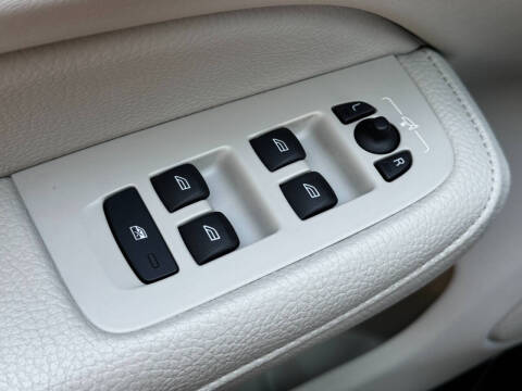 2022 Volvo S60 B5 Momentum