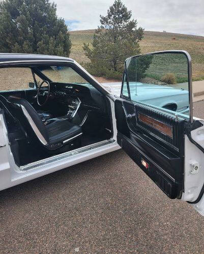 1966 Ford Thunderbird