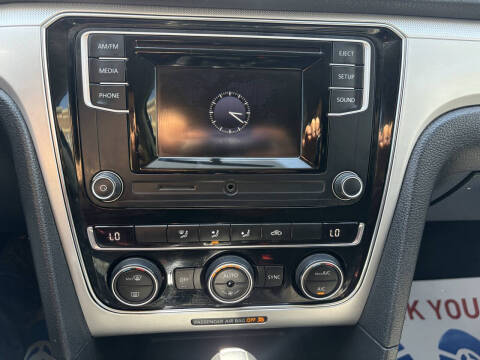 2016 Volkswagen Passat 1.8T S