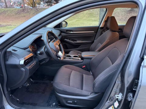 2023 Nissan Altima 2.5 SV