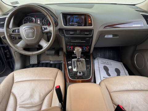 2012 Audi Q5 3.2 quattro Premium Plus