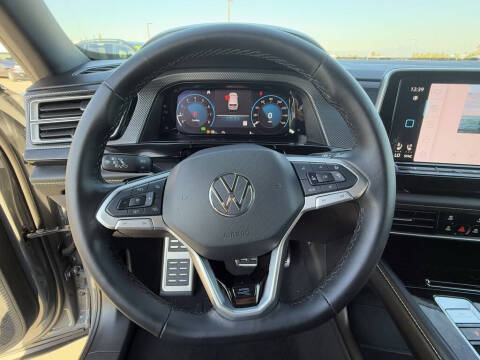 2026 Volkswagen Atlas Cross Sport SEL R-Line Black 4Motion