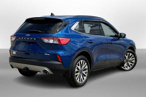 2022 Ford Escape Titanium