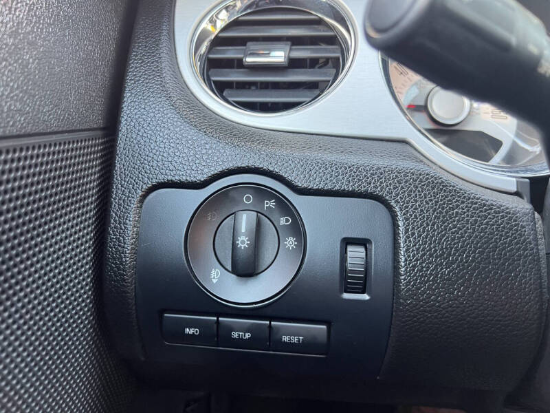 2012 Ford Mustang V6 Premium