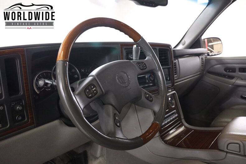 2003 Cadillac Escalade