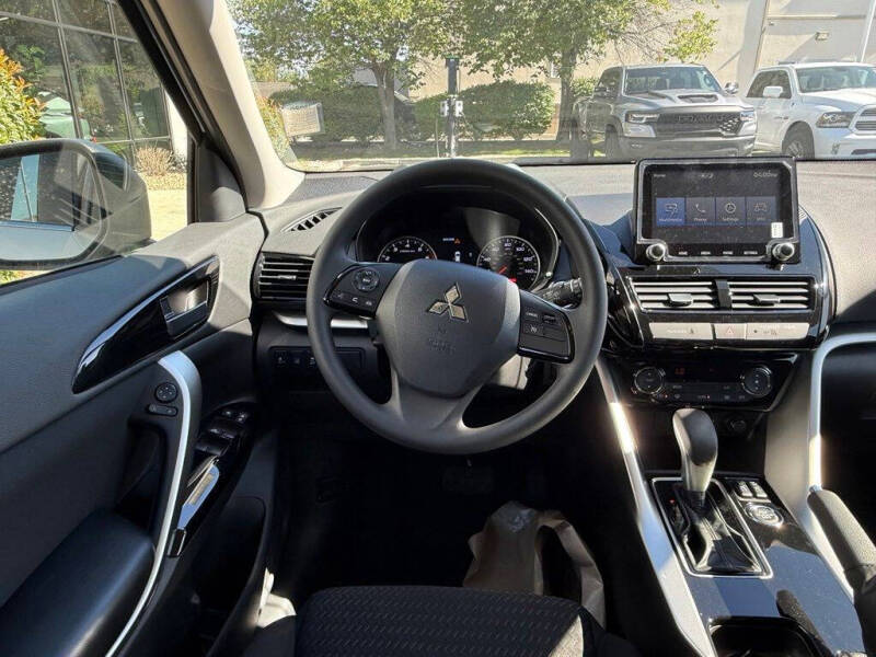 2026 Mitsubishi Eclipse Cross LE