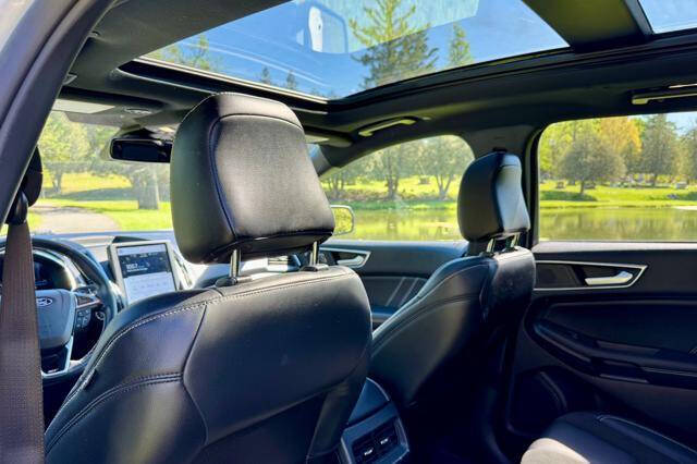 2021 Ford Edge ST