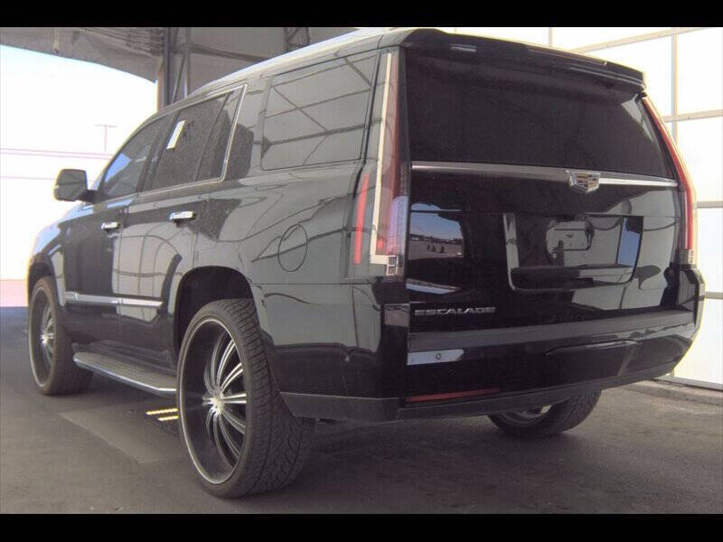 2018 Cadillac Escalade Luxury