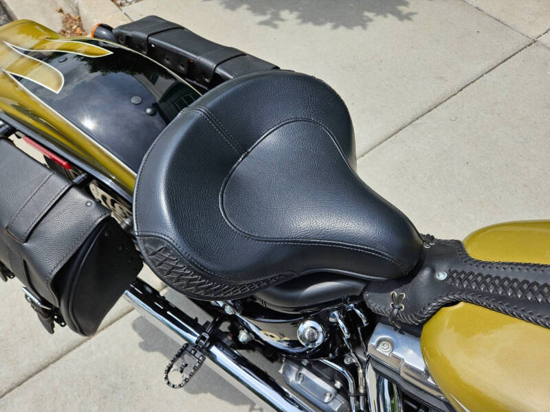 2009 Harley-Davidson FLSTSB CrossBones